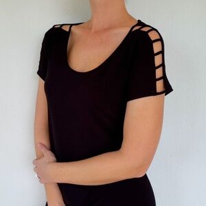 PerSeption Concept black cut out cold shoulder stretch tee size XL